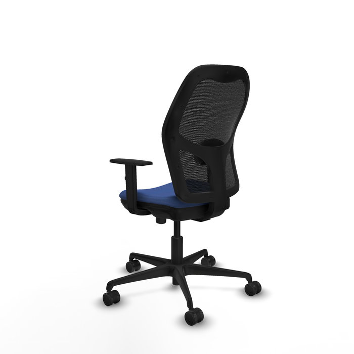 Silla de oficina Jorquera con mecanismo Sincro/Traslack tapizada con Tela color Azul marino y malla color Negro. Equipada con lumbar 1D, Brazos 1D y Ruedas 65mm nailon