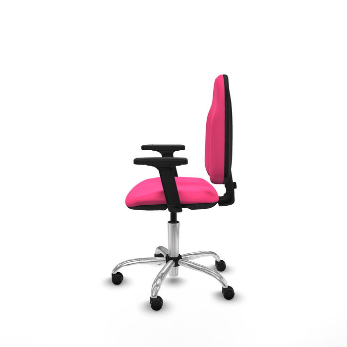 Silla de oficina Algarra con mecanismo Contacto permanente básico tapizada con Similpiel color Rosa. Equipada con Base cromada, Brazos 2D y Ruedas de parqué
