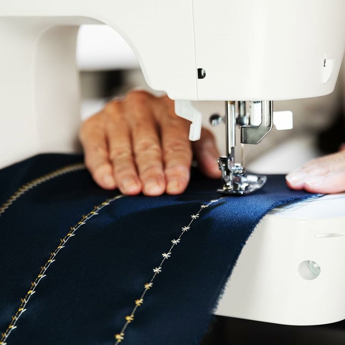 Máquina de Coser Cecotec BelleCouture 21500