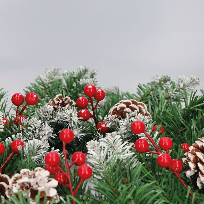 Bambasy Corona de Navidad Baliti con Efecto Nieve, Acebo y Piñas, Ø50cm Bambasy Corona de Navidad Baliti con Efecto Nieve, Acebo y Piñas, Ø50cm