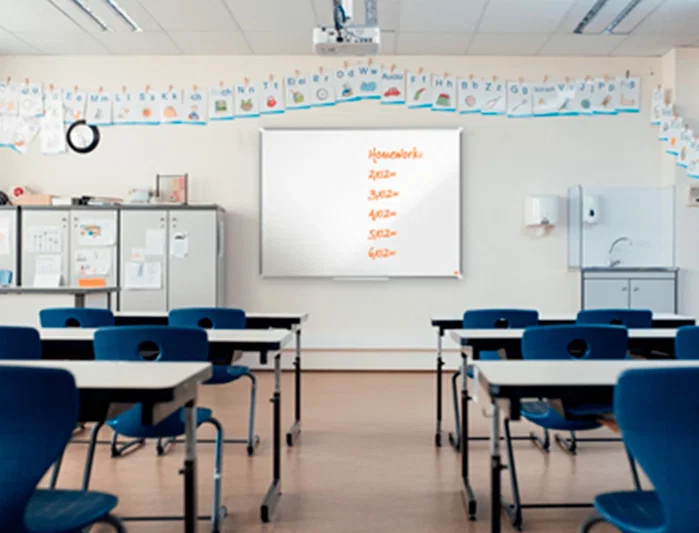 NOBO Pizarra blanca magnética Premium Plus de acero lacado 240x120 cm NOBO Pizarra blanca magnética Premium Plus de acero lacado 240x120 cm
