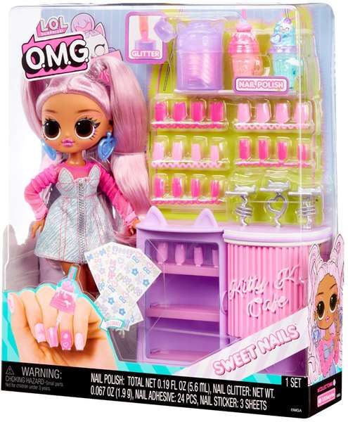 MGA L.O.L. Surprise OMG Sweet Nails en el Café de Kitty K Muñeca 31.75x21.92x26.27 cm