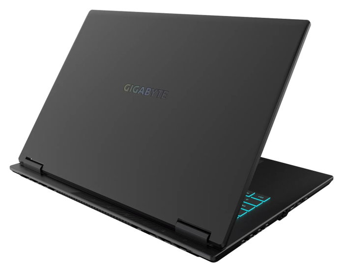 Gigabyte A16 Gaming, AMD Ryzen 7, 32GB RAM, 512GB SSD, RTX 5060, 16 pulg 165Hz