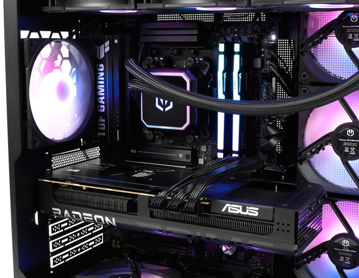 Komputronik Level UP [F44] Ryzen 7 RX 9070 XT 96GB 2TB+8TB