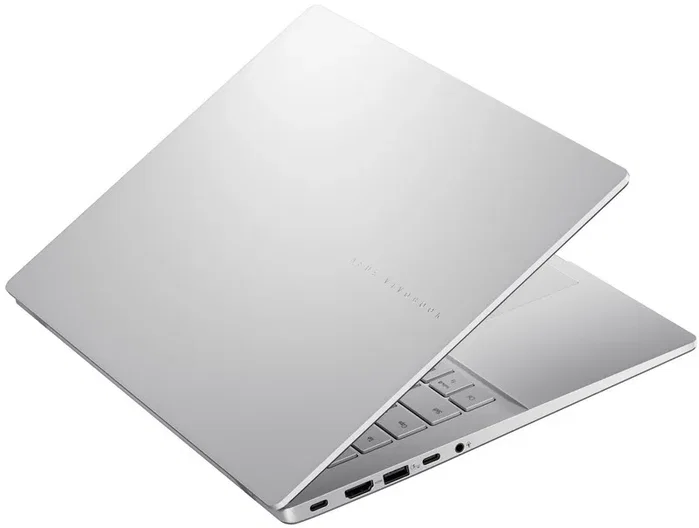 Asus Vivobook S14 S3407VA-LY009W con Intel Core i7-13620H, 16GB RAM, 1TB SSD, 14 pulg, Srebrny