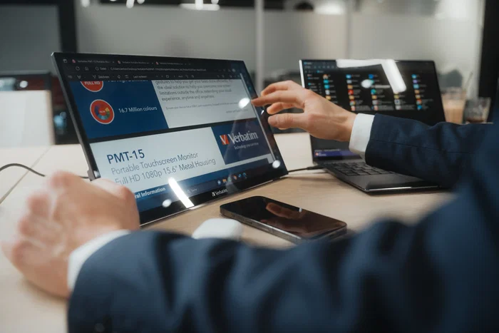 Verbatim PMT-17 Monitor Táctil Portátil 17.3 Pulgadas Full HD IPS