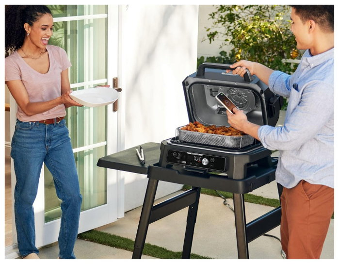 Ninja Woodfire Pro Connect XL OG901EU - Parrilla eléctrica de exterior con ahumador y freidora de aire Ninja Woodfire Pro Connect XL OG901EU - Parrilla eléctrica de exterior con ahumador y freidora de aire
