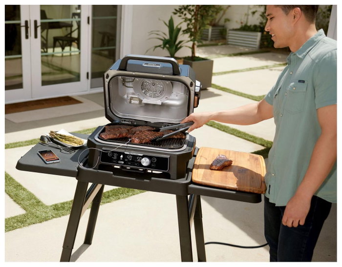 Ninja Woodfire Pro Connect XL OG901EU - Parrilla eléctrica de exterior con ahumador y freidora de aire Ninja Woodfire Pro Connect XL OG901EU - Parrilla eléctrica de exterior con ahumador y freidora de aire