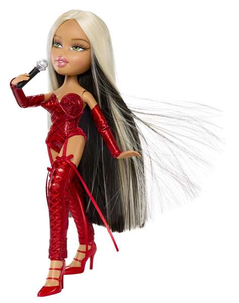 MGA Muñeca Bratz x Lola Indigo 22 cm MGA Muñeca Bratz x Lola Indigo 22 cm