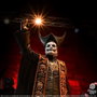 Knucklebonz Estatua Rock Iconz Papa Emeritus IV (Black Robes) 1/9