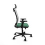 Silla de oficina Haches con mecanismo Sincro/Traslack tapizada con Tela color Verde esmeralda y malla color Blanco. Equipada con lumbar 1D, Brazos 2D, Cabecero 2D y Ruedas 65mm nailon