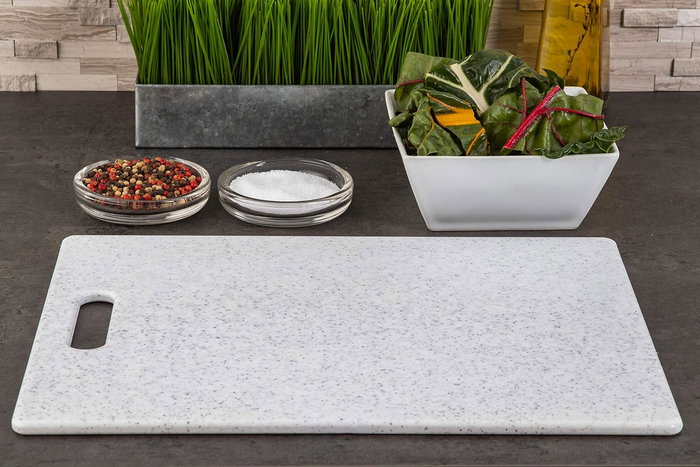 Quttin Tabla Cortar Plast. Granito 35 x 24.5 cm (18 Unidades)