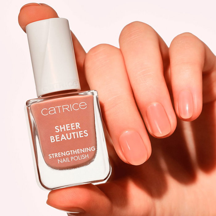 Catrice SHEER BEAUTIES Esmalte de Uñas Fortalecedor #060-Nudie Beautie 10,5 ml - Tonos Nude para Uñas Débiles con Extracto de Hibisco