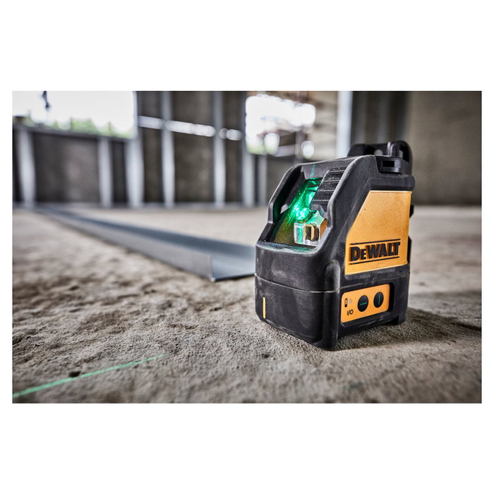 DeWALT Nivel Láser Cruz Verde DW088CG, 30 m Alcance, Haz Horizontal/Vertical, Funciona con 3 Baterías AA DeWALT Nivel Láser Cruz Verde DW088CG, 30 m Alcance, Haz Horizontal/Vertical, Funciona con 3 Baterías AA