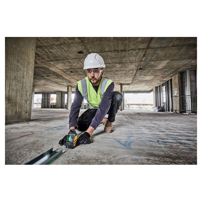 DeWALT Nivel Láser Cruz Verde DW088CG, 30 m Alcance, Haz Horizontal/Vertical, Funciona con 3 Baterías AA DeWALT Nivel Láser Cruz Verde DW088CG, 30 m Alcance, Haz Horizontal/Vertical, Funciona con 3 Baterías AA