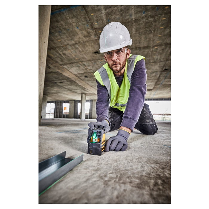 DeWALT Nivel Láser Cruz Verde DW088CG, 30 m Alcance, Haz Horizontal/Vertical, Funciona con 3 Baterías AA DeWALT Nivel Láser Cruz Verde DW088CG, 30 m Alcance, Haz Horizontal/Vertical, Funciona con 3 Baterías AA
