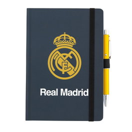Erik Cuaderno A5 Puntos Real Madrid + Bolígrafo Proyector Escudo, Tapa Dura, Banda Elástica, Marcador, Bolsillo Interior, 96 Hojas