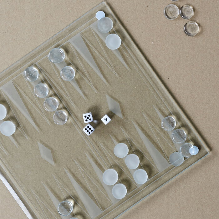 Mister Gadget Juego Backgammon De Vidrio Colección Vintage Incluye Tablero Fichas Y Dados Pieza Decorativa Mister Gadget Juego Backgammon De Vidrio Colección Vintage Incluye Tablero Fichas Y Dados Pieza Decorativa