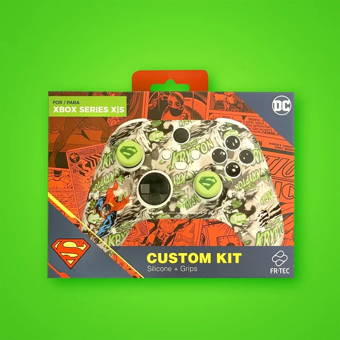 BLADE Gaming Funda de Silicona y Grips con Diseño Superman para Mando de Xbox Series X/S - SUPXBCK - Protección y Mejor Agarre BLADE Gaming Funda de Silicona y Grips con Diseño Superman para Mando de Xbox Series X/S - SUPXBCK - Protección y Mejor Agarre