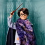 Mattel Harry Potter Hnd81 Muñeco Coleccionable Edición Centenario Warner Bros Harry Potter Pijama Rayas y Capa Invisibilidad 25cm
