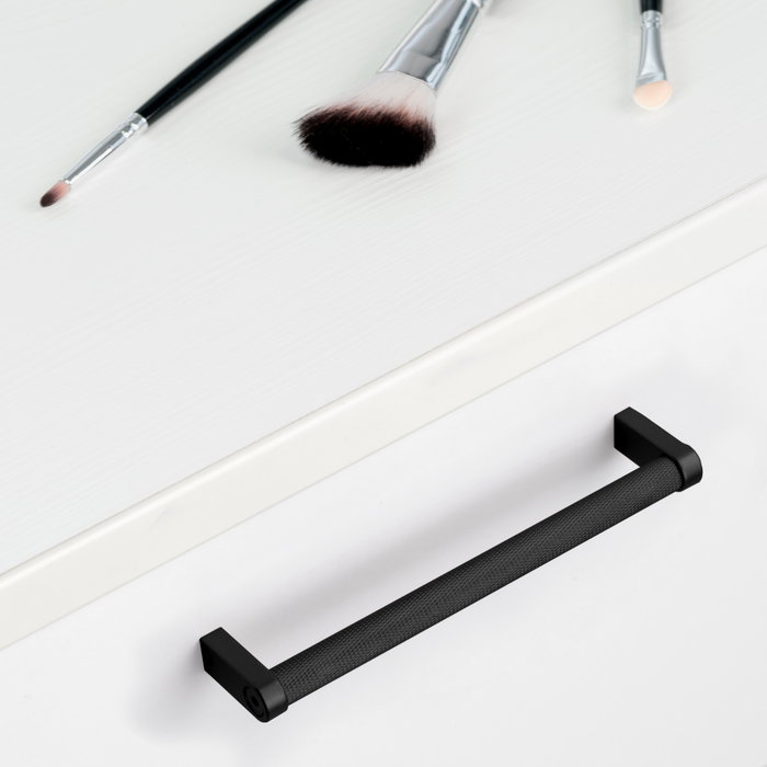 Emuca Lote de 5 tiradores para mueble Bergen, L141mm, intereje 128mm, Aluminio, Pintado negro