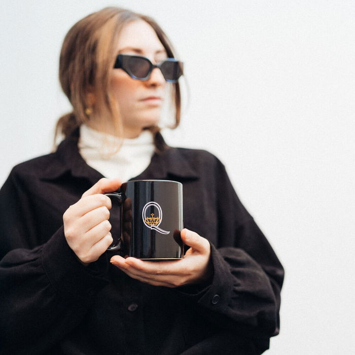 ERIK Taza Queen 350ml Cerámica Apta para Lavavajillas y Microondas