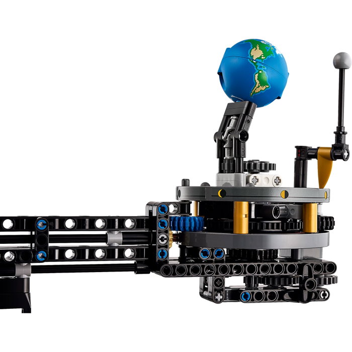 Lego Technic Planeta Tierra y Luna en Órbita 42179