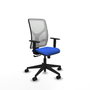 Silla de oficina Motilla con mecanismo Sincro tapizada con Tela color Azul y malla color Blanco. Equipada con lumbar 1D, Brazos 1D y Ruedas 65mm nailon