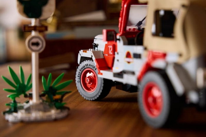 LEGO Jurassic World - Jurassic Park Jeep Wrangler