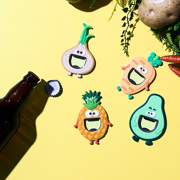Cook Concept Abrebotellas con Forma de Fruta Ludique - Aguacate, Piña, Zanahoria, Cebolla Magnético para Nevera (Referencia: Modelos Surtidos)