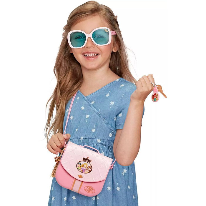 JAKKS PACIFIC Bolso Viaje Princesas Disney con Bolso, Llaves Dinero Juguete y Gafas JAKKS PACIFIC Bolso Viaje Princesas Disney con Bolso, Llaves Dinero Juguete y Gafas