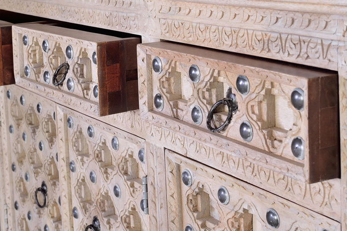 Giner Y Colomer Aparador Madera de Mango Natural 3 Puertas 3 Cajones Giner Y Colomer Aparador Madera de Mango Natural 3 Puertas 3 Cajones