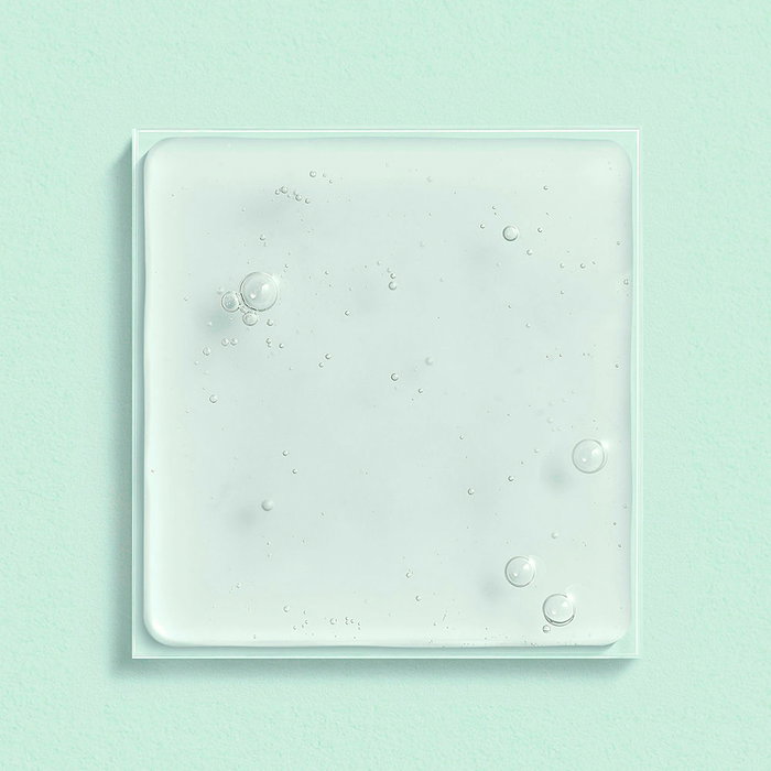 Lierac DESMAQUILLANTE loción en gel - 200 ml - Con ácido hialurónico, vegano, 98% ingredientes naturales - Limpia e hidrata la piel