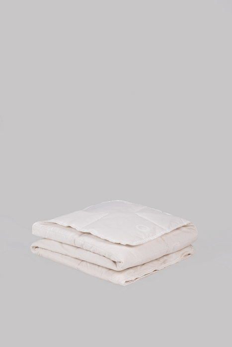 L'essentiel linge de maison Edredón Individual 155 x 215 cm Blanco Poliéster/Algodón 300g/m² Confortable y Elegante L'essentiel linge de maison Edredón Individual 155 x 215 cm Blanco Poliéster/Algodón 300g/m² Confortable y Elegante