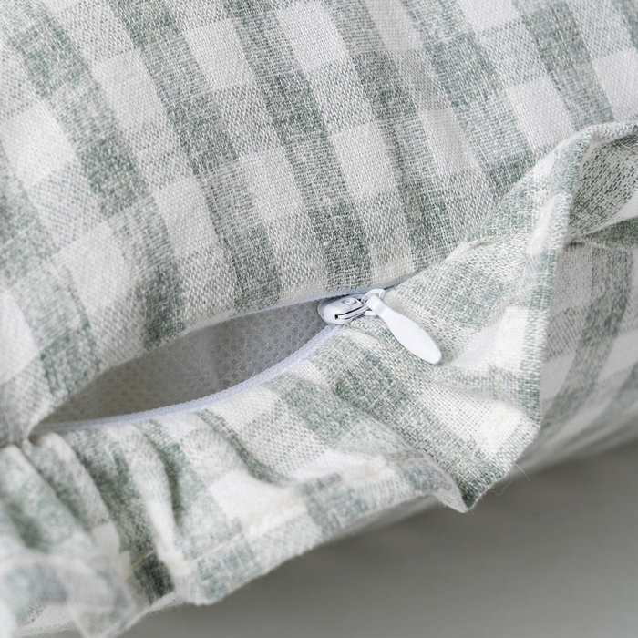 Cojín Cuadros Gris Algodón 43 X 43 cm (Set de 2) Cojín Cuadros Gris Algodón 43 X 43 cm (Set de 2)