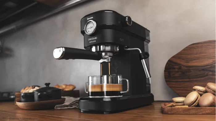 CECOTEC Cafelizzia 790 Pro Semi-automática Negro y Acero inoxidable