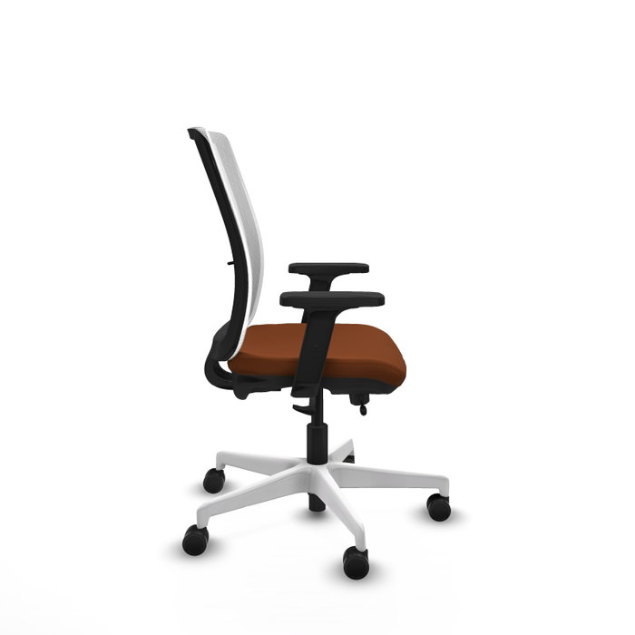 PIQUERAS Y CRESPO Silla de oficina Haches con mecanismo Sincro/Traslack Marrón y Blanco PIQUERAS Y CRESPO Silla de oficina Haches con mecanismo Sincro/Traslack Marrón y Blanco