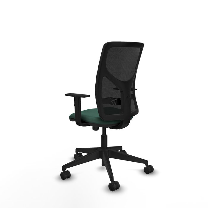 Silla de oficina Motilla con mecanismo Sincro tapizada con Tela color Verde botella y malla color negra. Equipada con lumbar 1D, Brazos 1D y Ruedas 65mm nailon