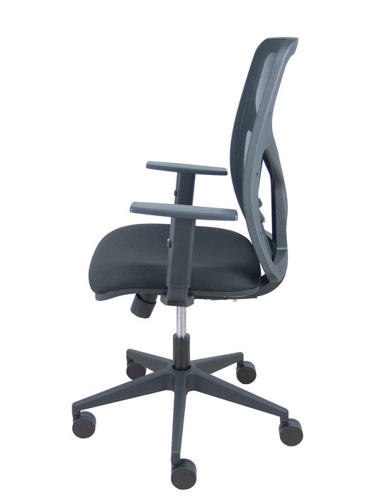 Silla de oficina Motilla con mecanismo Sincro/Traslack tapizada con Tela color Negro. Equipada con lumbar 1D, Brazos 1D y Ruedas 65mm nailon