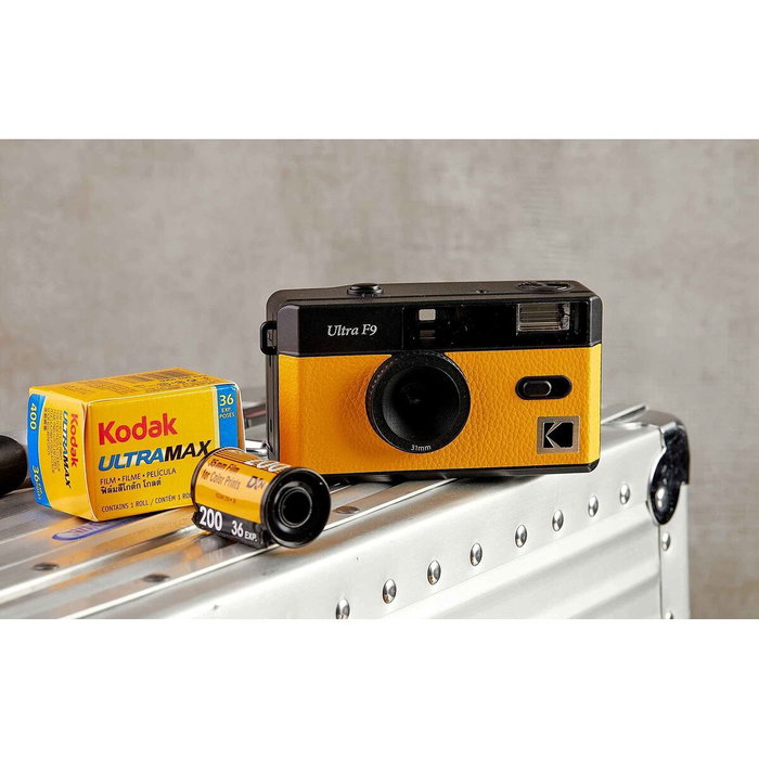 Kodak Ultra F9 Cámara Analógica 35mm Amarilla