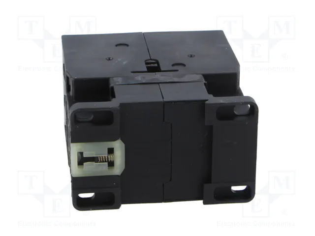 FINDER Contactor 3-polar 32A 24VAC 6K FINDER Contactor 3-polar 32A 24VAC 6K