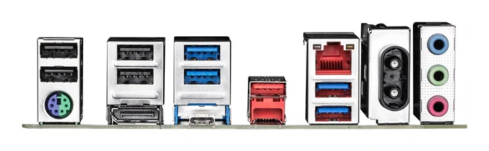 Gigabyte Z890 UD WIFI6E Placa Base ATX Intel Z890 Socket LGA 1851, PCIe 5.0 x16, WiFi 6E, 2.5GbE LAN, 4x DDR5, 4x SATA, USB 4.0