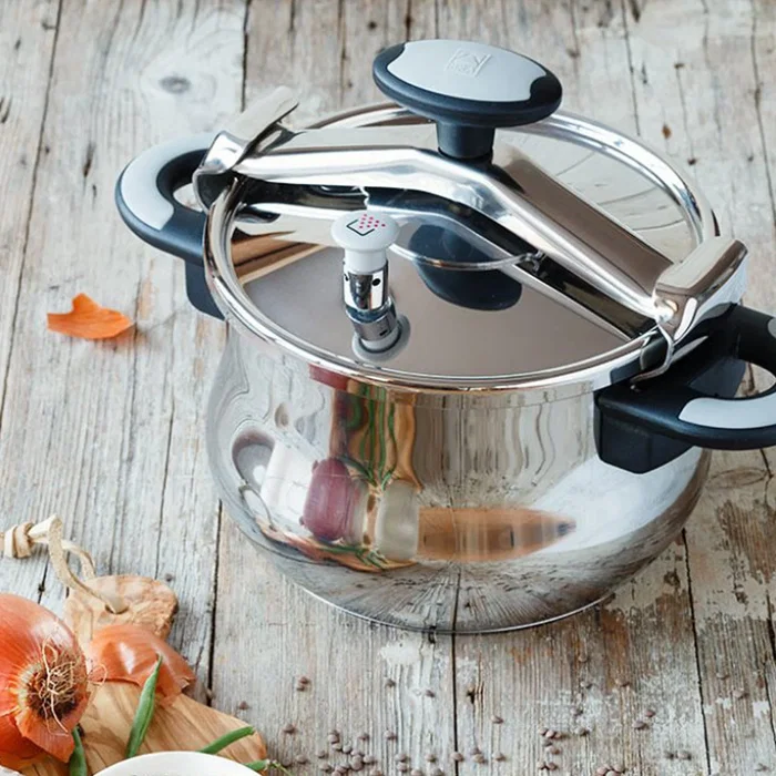 BRA Olla a Presión New Star A185501, Acero Inoxidable 18/10, 4.5 Litros Ø22cm, Aptas para Inducción y Gas, Cuerpo Lavavajillas