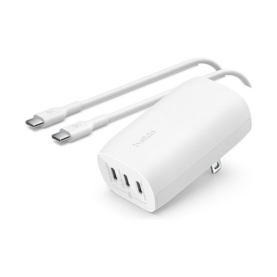Belkin Cargador BOOST CHARGE 67W con 3 Puertos USB-C, Carga Rápida Universal para Portátil y Smartphone, Blanco