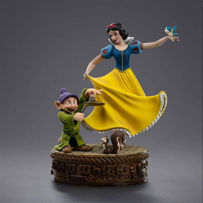 Iron Studios Snow White and Dopey Estatua Art Scale 1/10