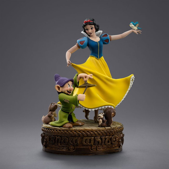 Iron Studios Snow White and Dopey Estatua Art Scale 1/10