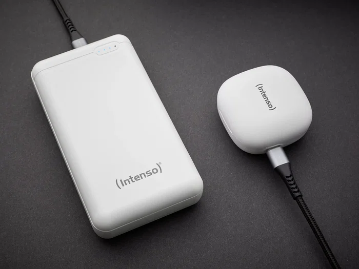 Intenso XS20000 Powerbank 20000 mAh Litio Blanco con Pantalla LED, USB-C y Micro-USB, Incluye Cable USB-A a Tipo-C 7313552