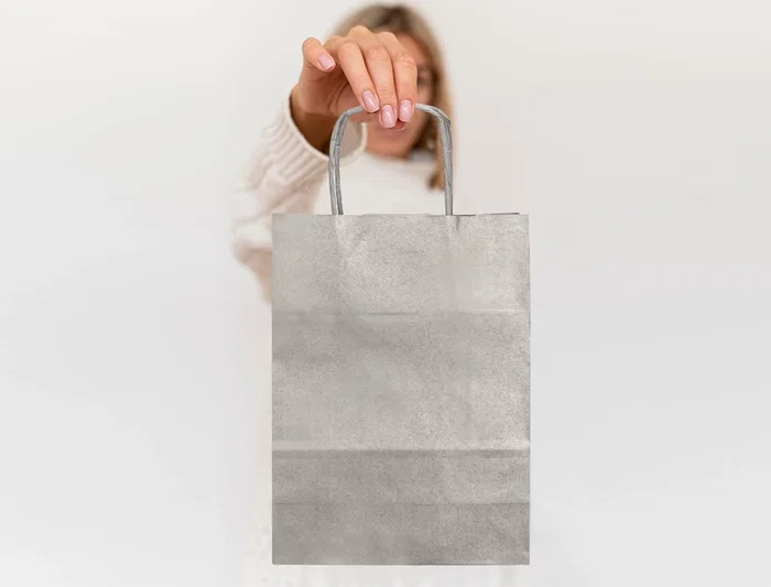 Q-connect Bolsa Papel Kraft Plata XS con Asa Retorcida 180x240x80 mm