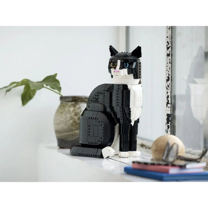 LEGO Ideas Gato Bicolor 21349