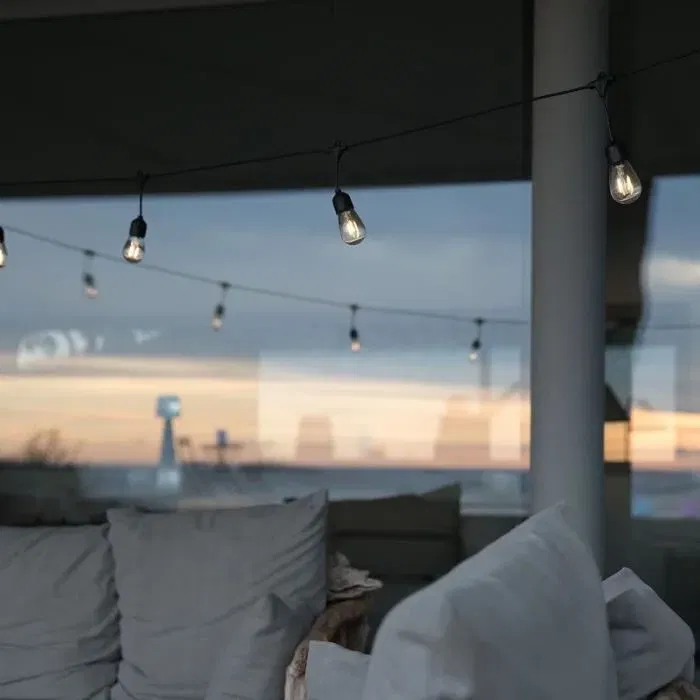 Lumisky LUM3760119733042 Guirnalda de Luz Solar MAFY SOLAR, 6,50 m, 10 Bombillas LED Filamento Vintage Blanco Cálido